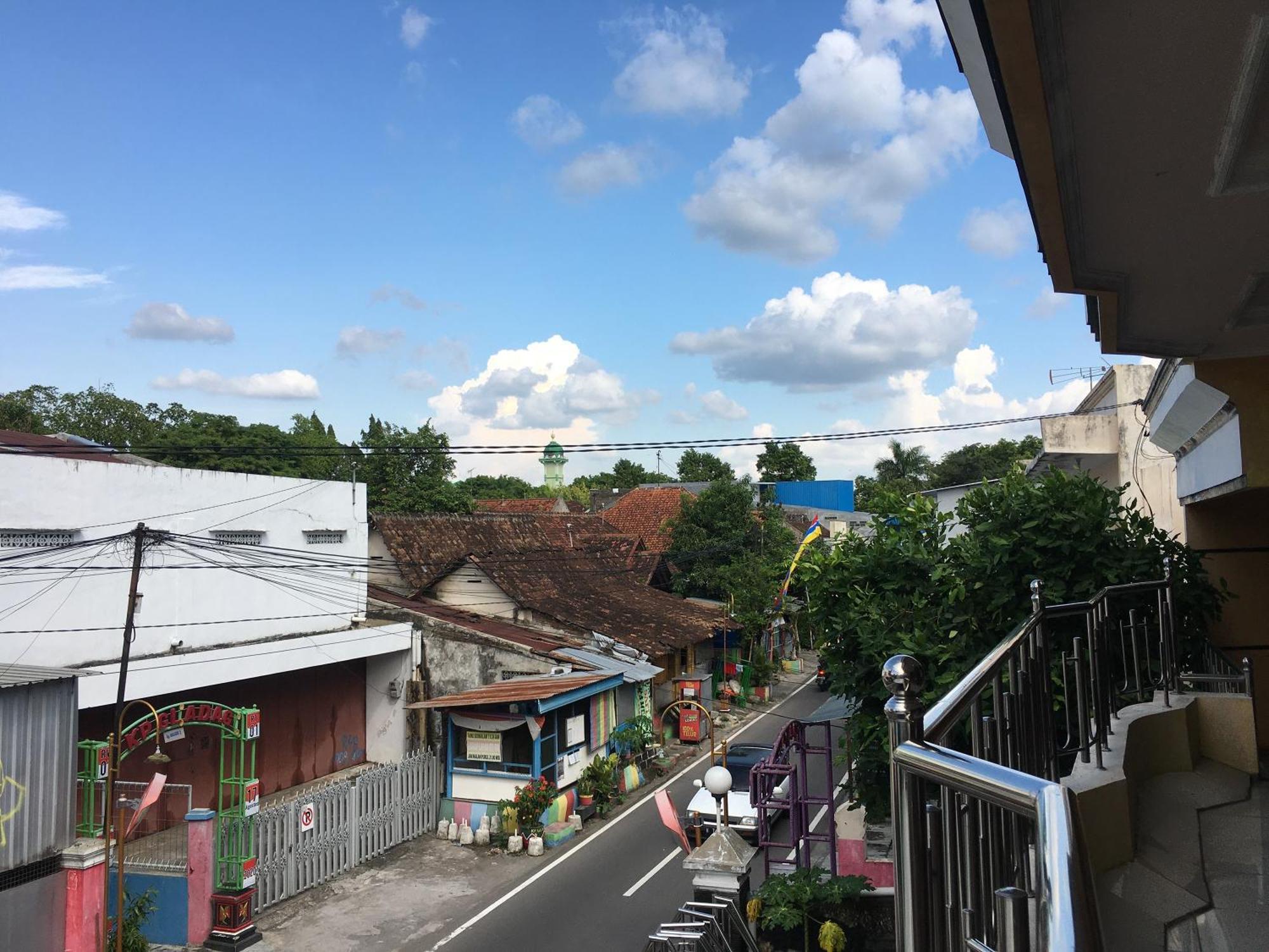 Hotel Alami Klaten Bagian luar foto